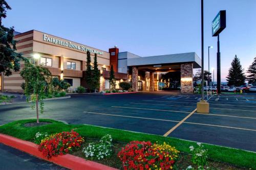 Spokane Valley Hotel | Pet Friendly Fairfield Inn & Suites with Pool in Spokane Valley