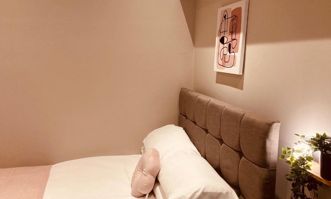 Lancaster Apartment | Discover Fairfield Two: Your Ideal City Aparthotel