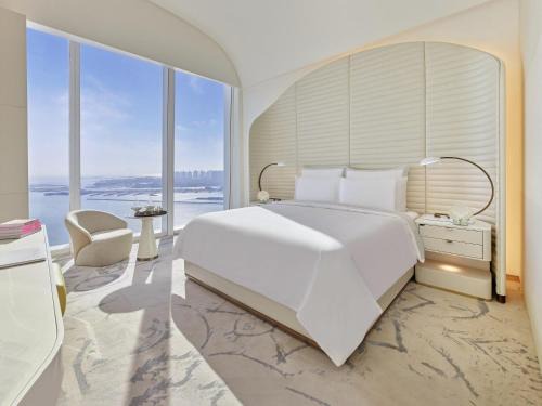 Doha Hotel | Indulge at Fairmont Doha: Oceanfront 5-Star Retreat
