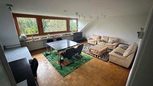 Unterrath Apartment | Discover Fairpartement Düsseldorf: Family-Friendly Retreat