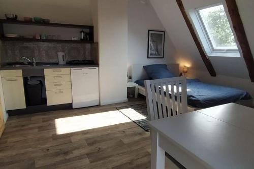 Dedendorf Apartment | Cozy FairSchlafen-Dachstudio: Family-Friendly Retreat