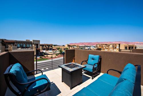 St. George Villa | Discover Fairway Oasis: Pool, Breakfast, and 10/10 Ratings