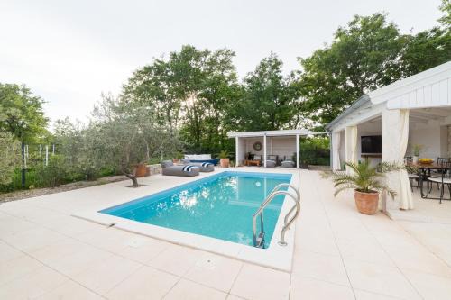 Municipality of Posedarje House | Enchanting Fairy of Velebit Countryside Retreat with Pool