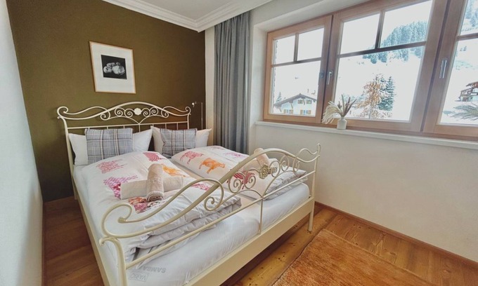 Warth Bed & Breakfast | Fairytale forest - House Wallis