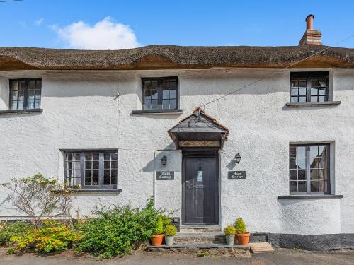 Chittlehampton House | Faith Cottage