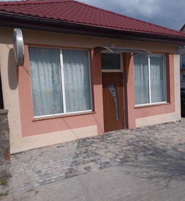 Goldap Apartment | Cozy Apartment with Hot Tub & Family-Friendly Amenities