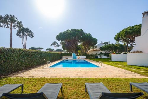 Aldeia das Acoteias Villa | Oceanfront Falésia Villa with Private Beach & Pool Awaits