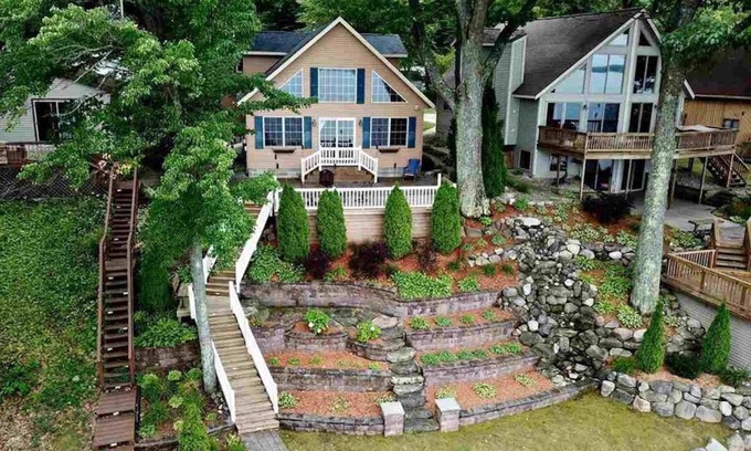 Lake City House | Discover Lake Missaukee: Beach Resort with Ocean Views