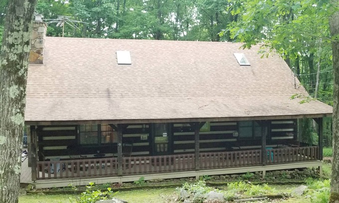 Terra Alta Cabin | Unforgettable FALL AWAY FERN CABIN with Pool & Ocean Views