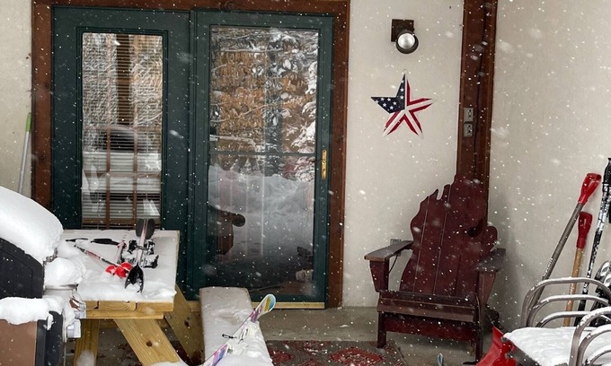 Boyne Falls Condo | Cozy Boyne Mtn Retreat - Ideal for Family Getaways