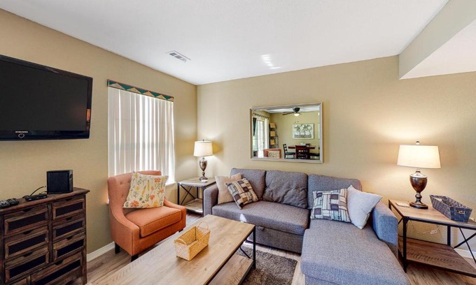 Table Rock Apartment | Cozy Fall Creek Resort: Family and Pet-Friendly Retreat