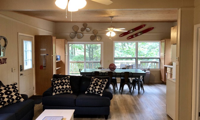 Silver Lake Cottage | Book Your Ocean View Getaway – Limited Dates Available!