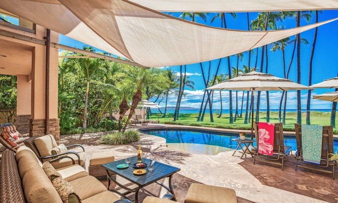 Kihei House | Beachfront Five Bedroom Home in South Maui - Top-Rated Stay