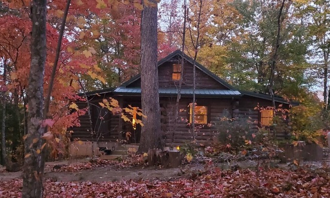 Bristol Cabin | Idyllic Mtn. Cabin with Lake Views & Pool on 11 Acres
