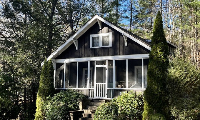 Waynesville Cottage | Ideal Summer Retreat with Pool, Ocean Views, and Spa