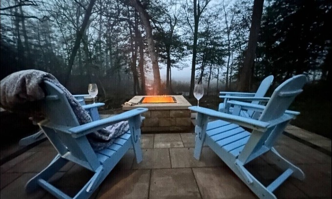 Allen House | Serene Waterfront Retreat with Fire Pit & Game Room