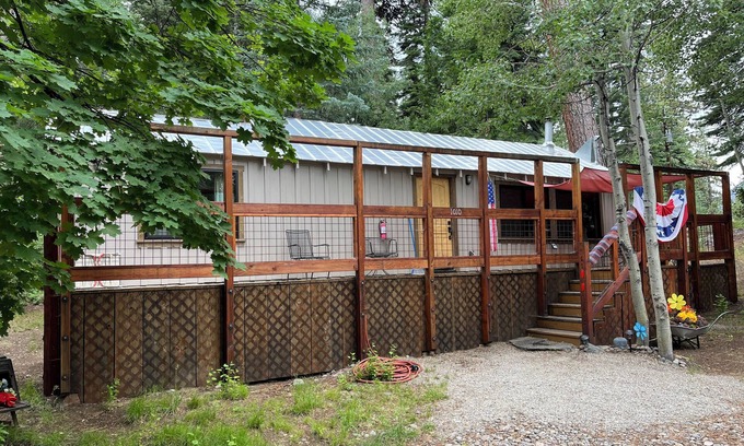 South Lake Tahoe Cabin | Experience Scenic Beauty at Fallen Leaf Lake Hotel