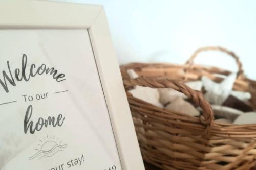 Caleta de Famara Apartment | Famara Surf: Fast WiFi & Family-Friendly Near the Beach