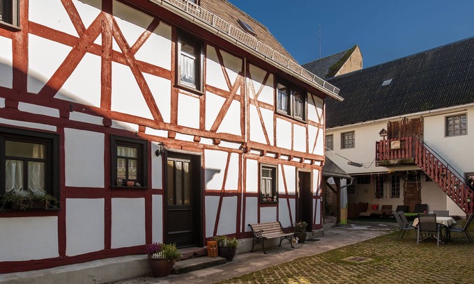 Weyer House | Family Retreat at Villa-Spatzenlust in UNESCO Heritage Valley