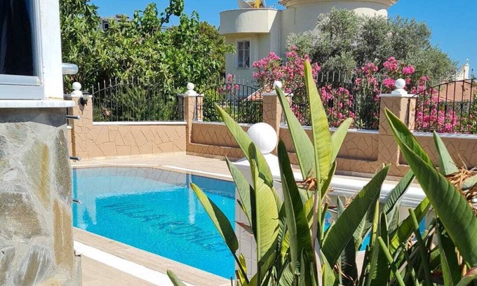 Avsallar Villa | Family-Friendly Villa with Hot Tub and Pet Amenities