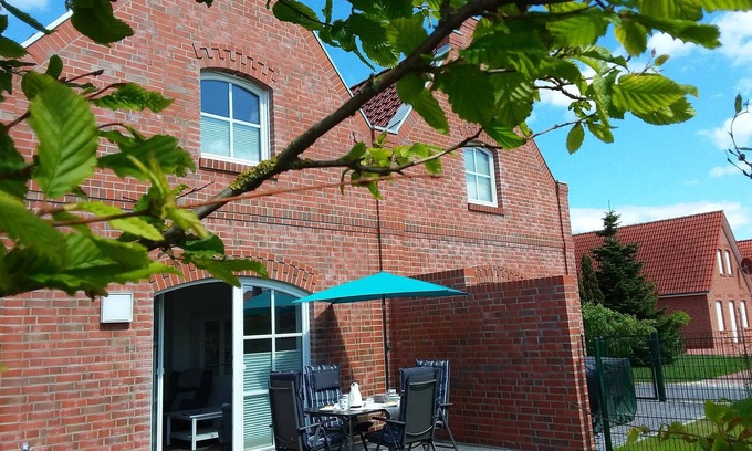 Greetsiel House | Family-Friendly Duplex in Peaceful Location - Rated 9.8