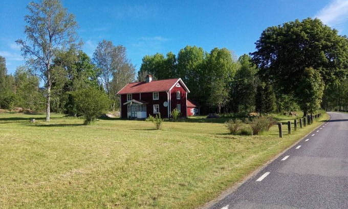 Lammhult House | Family-Friendly Sweden House in Aneboda with Lake View