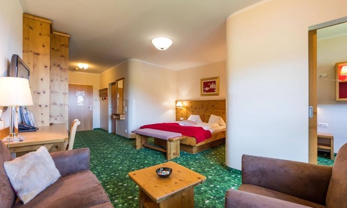Falkert House | Family Suite "Heidi-Suite" at Heidi-Hotel Falkertsee