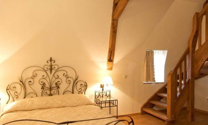 Kronenburg House | Family Rooms for 2 Adults & 3 Kids at Burghaus Kronenburg