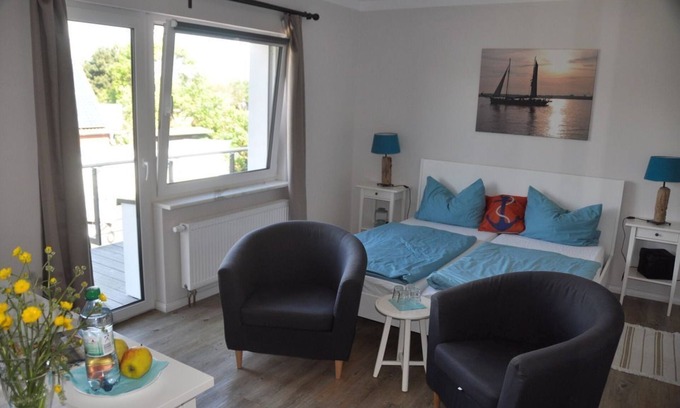 Puttgarden Apartment | Family Room with Shower - Hus Seeblick in Scenic Surroundings