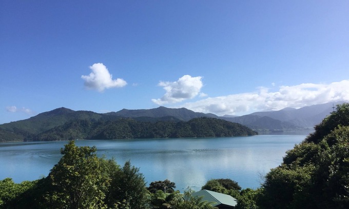 Saint Omer House | Family and Pet-Friendly Retreat at Broadford, Tara Bay