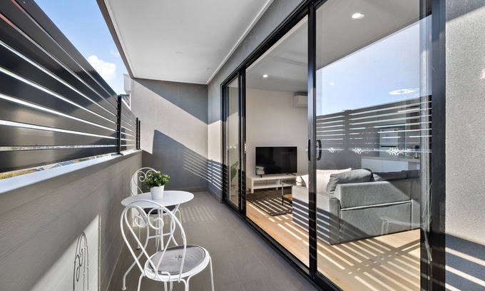 Moonee Ponds Apartment | Family-Friendly Hotel for Long Stays in Moonee Ponds