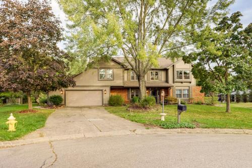 Dayton House | Families Welcome! Spacious Suburban Home in Dayton