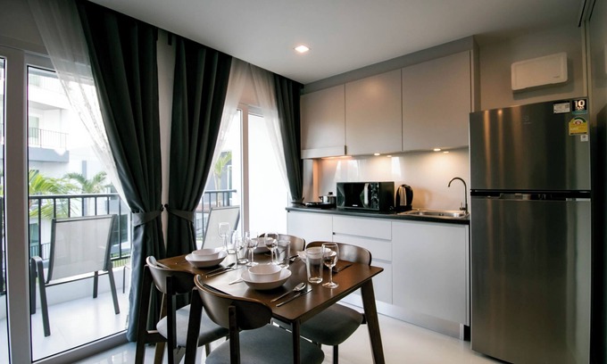 Kram Condo | Family-Friendly Mantra Beach Condominium with Breakfast