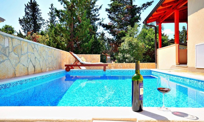 Vrboska Villa | Family-Friendly 2BR Villa with Pool Near Beach and Center