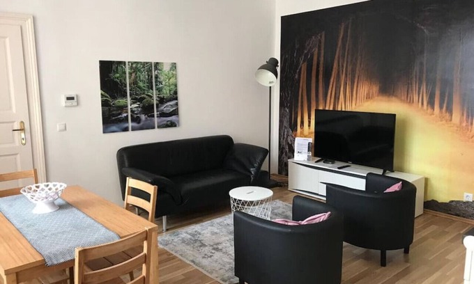 Yppenplatz Apartment | Family-Friendly Arbio I Apartment Near Yppengasse