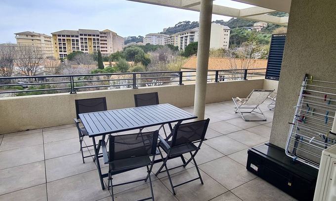 Ville-di-Pietrabugno Apartment | Family-Friendly Apartment with Kitchen in Bastia Heights
