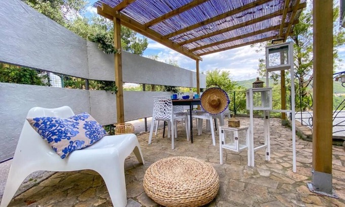 Salerno Apartment | Family Apartment Salerno: Oceanfront, Free Wi-Fi & Parking
