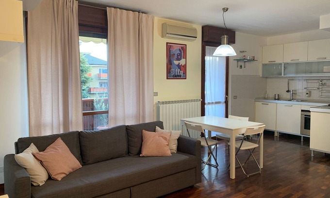 Precotto Apartment | Family Apartment with Balcony Near Metro and Spa Amenities