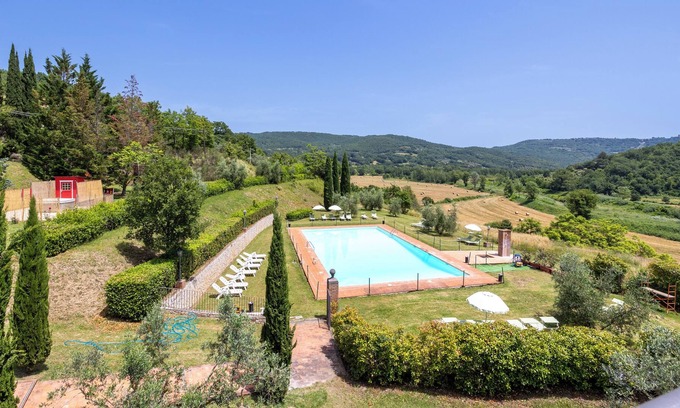 Montegabbione Apartment | Family Apt In Bio Agriturismo With Pool, Parrano, Italy
