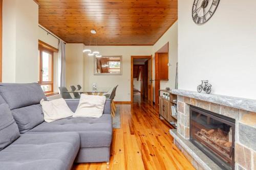 Esterri D'Aneu Apartment | Family Attic Esterri: Child-Friendly Stay with 9.4 Rating