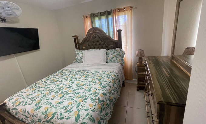 Boscobel Apartment | Cozy Family Apt Near Rio Nuevo Village Beach & Activities