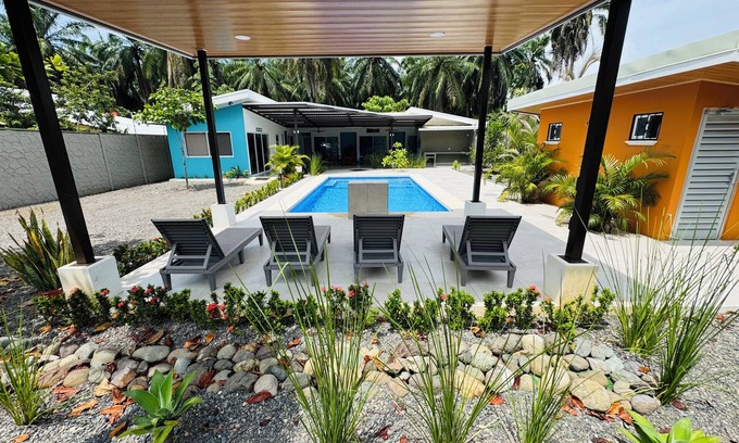 Parrita House | Family-Friendly 4BR Oasis with A/C & Pool near Playa Bandera