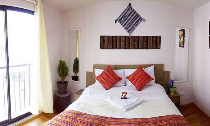 Cusco Apartment | Cozy Family Retreat in Cusco with Breakfast & Spa