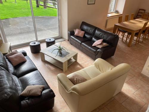 Isigny-le-Buat House | Beautiful Cottage in Normandy with Large Garden & Pet Friendly