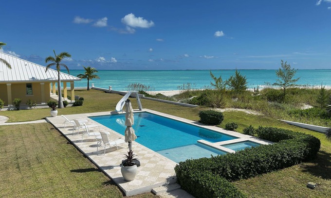 Treasure Cay House | Family-Friendly Guest House with Pool on Treasure Cay Beach