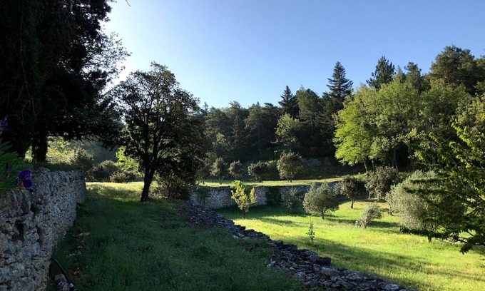 Bonnieux House | Idyllic Family Farmhouse with Pool in Luberon’s Heart