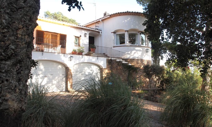 Castell-Platja d'Aro Villa | Family-Friendly Villa with Ocean View and Private Pool