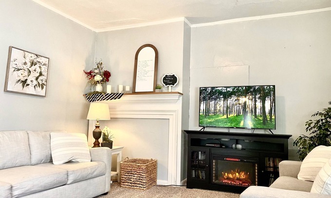 Gordonville House | Perfect Family Retreat Near Intercourse Village & Kitchen Kettle