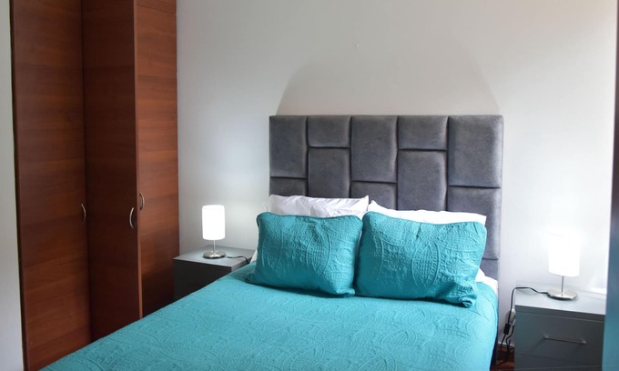 Suba Apartment | Family friendly - 24 hr security walking distance to mall