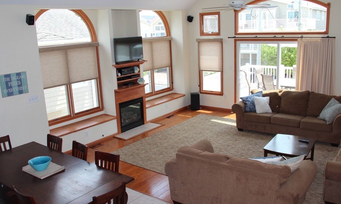 Sea Isle City House | Ideal Family Retreat: 5BR Home Steps from Beach & Shops